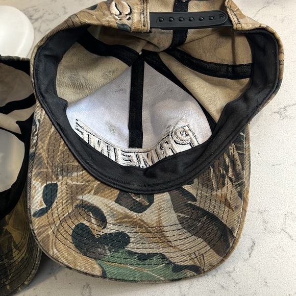 Camo hats - Picture 8 of 9